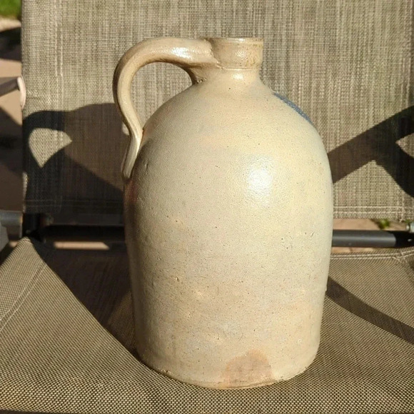Earthenware  Jug - Picture 3 of 7